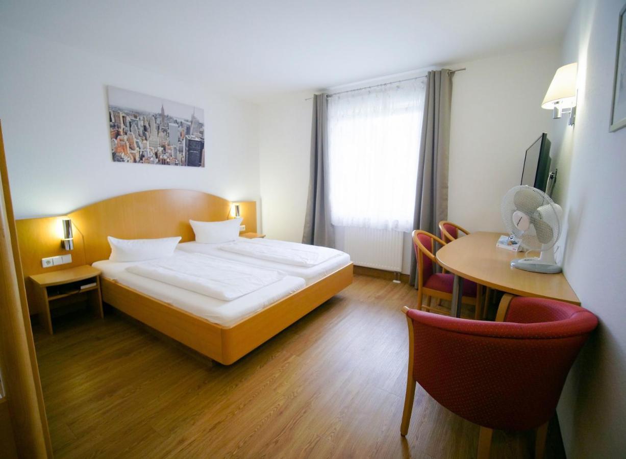 Hotel Sunparc - Shuttle Zum Europa-Park Rust 4Km & Rulantica 2Km Ringsheim Eksteriør billede
