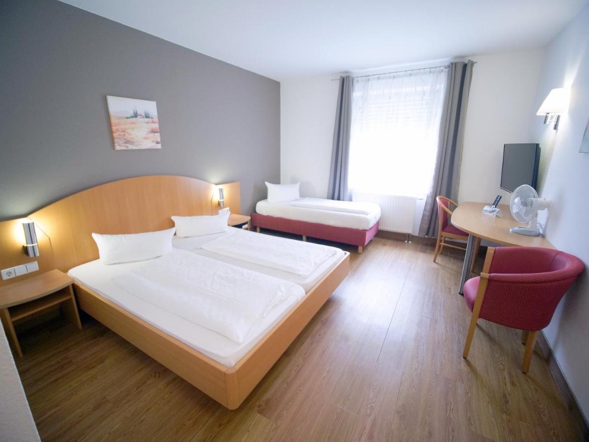 Hotel Sunparc - Shuttle Zum Europa-Park Rust 4Km & Rulantica 2Km Ringsheim Eksteriør billede